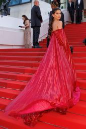 Sara Sampaio    Decision To Leave  Heojil Kyolshim   Red Carpet at Cannes Film Festival 05 23 2022   - 53