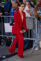 Sarah Hyland in a Red Pantsuit at the NBC Upfronts Dinner in New York 05/15/2022