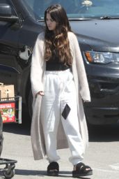 Selena Gomez   Grocery Shopping in Malibu 05 29 2022   - 65