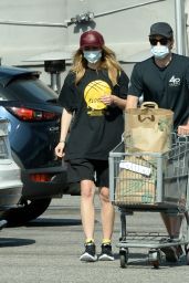 Suki Waterhouse - Grocery Shopping at Wholefoods in West Hollywood 05/08/2022