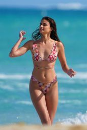 Taylor Hill in a Bikini - Miami Beach 05/12/2022