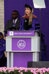 Taylor Swift - New York University 2022 Commencement in the Bronx