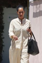 Tracee Ellis Ross Makeup-Free - Out on Memorial Day Weekend in West Hollywood 05/29/2022