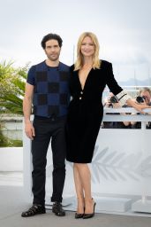 Virginie Efira    Don Juan  Photocall in Cannes 05 22 2022   - 23