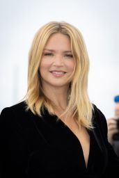 Virginie Efira    Don Juan  Photocall in Cannes 05 22 2022   - 96