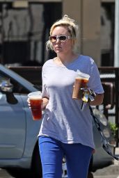 Amanda Bynes At Starbucks In Los Angeles 06 28 2022 | celebmafia