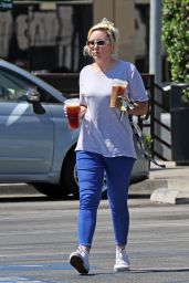 Amanda Bynes at Starbucks in Los Angeles 06/28/2022