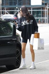 Bella Hadid - Arrives at Her Apartment in NY 06/03/2022