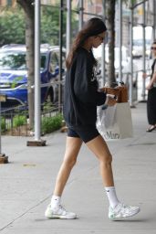 Bella Hadid - Arrives at Her Apartment in NY 06/03/2022