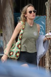 Brie Larson on Vacation in Hawaii 06 08 2022   - 77