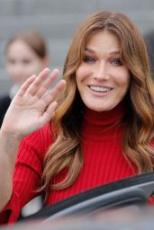 Carla Bruni at the Men s Spring Summer Fashion Show  AMI  in Paris 06 23 2022   - 97