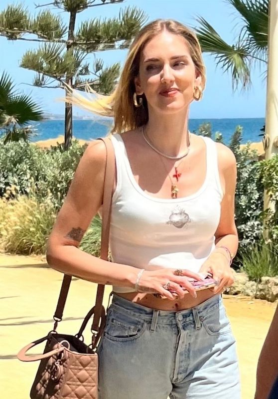 Chiara Ferragni - Out in Marbella 06/19/2022