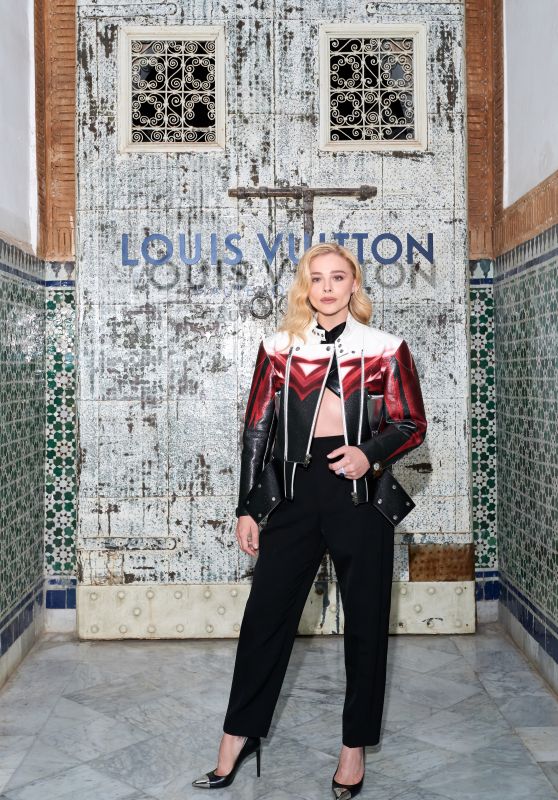 Chloe Moretz – Louis Vuitton High Jewellery-Kollektion SPIRIT Launch in Marrakech 06/27/2022