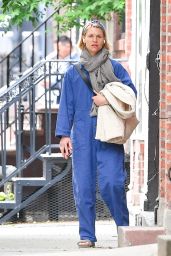 Claire Danes on a Stroll in NY 06 05 2022   - 83