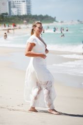 Iskra Lawrence   Photo Shoot on Miami Beach 06 04 2022   - 29