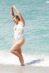 Iskra Lawrence   Photo Shoot on Miami Beach 06 04 2022   - 93