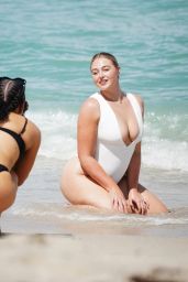 Iskra Lawrence   Photo Shoot on Miami Beach 06 04 2022   - 46