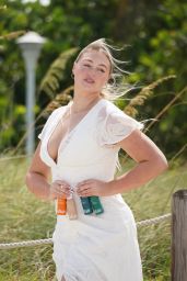 Iskra Lawrence   Photo Shoot on Miami Beach 06 04 2022   - 53