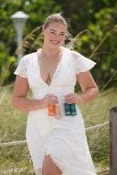 Iskra Lawrence   Photo Shoot on Miami Beach 06 04 2022   - 35