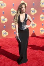 Jennifer Lopez - 2022 MTV Movie & TV Awards in Santa Monica