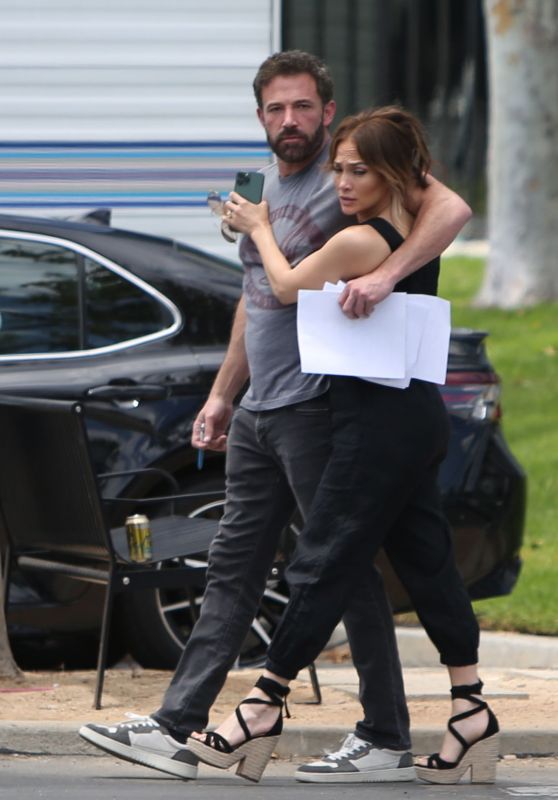 Jennifer Lopez and Ben Affleck at the Set of a New Project in Santa Monica 06/22/2022
