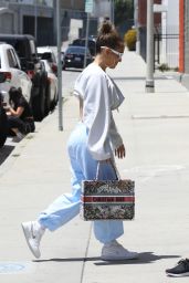 Jennifer Lopez - Heads to a Dance Studio in LA 05/31/2022
