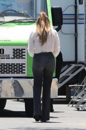 Jennifer Lopez on the Set of Ben Affleck