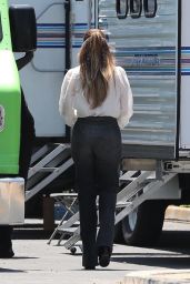 Jennifer Lopez on the Set of Ben Affleck