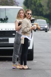 Kate Mara   Picks Up Some Coffee To Go in Los Feliz 06 04 2022   - 86