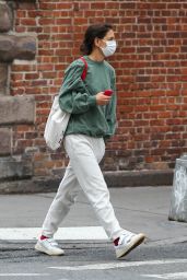 Katie Holmes in Casual Fashion - New York 06/02/2022