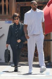 Kris Jenner at Sagebrush Cantina in Calabasas 06 18 2022   - 40