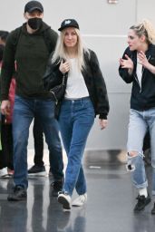 Kristen Stewart and Dylan Meyer at JFK Airport in New York 06/01/2022