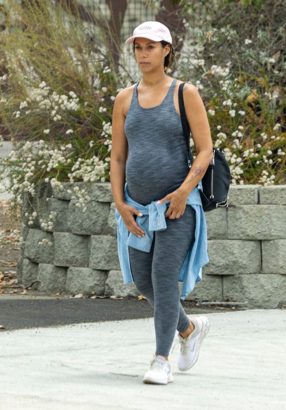 Leona Lewis in Workout Outfit at the Hollywood Hills Reservoir 06/22/2022