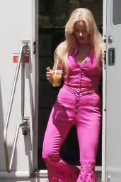 Margot Robbie - "Barbie" Set in Los Angeles 06/21/2022