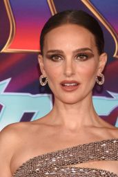 Natalie Portman – “Thor: Love And Thunder” Premiere in Los Angeles