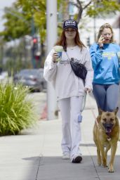 Olivia Jade Giannulli - Out in Beverly Hills 05/31/2022