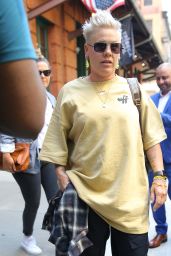 Pink - Leaving the Greenwich Hotel in New York 06/24/2022