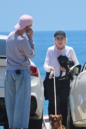 Sarah Paulson and Holland Taylor - Out in Malibu 06/05/2022