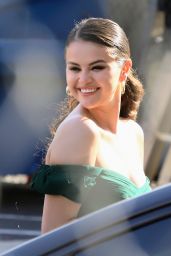 Selena Gomez - Outside Jimmy Kimmel Live in Hollywood 06/15/2022