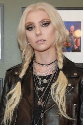 Taylor Momsen - The Pretty Reckless: Taylor Momsen in Conversation in NYC 06/27/2022