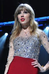 Taylor Swift - Z100 Jingle Ball 2012