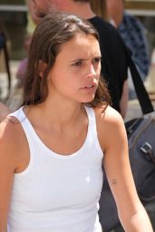 Alicia Vikander in Capri 07/29/2022