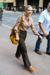 Amanda Seyfried – “The Crowded Room” Set in New York City 07/19/2022 (more photos)