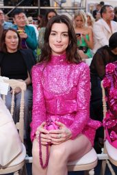 Anne Hathaway - Valentino Haute Couture Show in Rome 07/08/2022