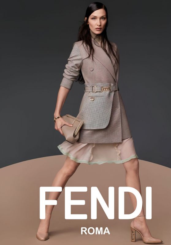 Bella Hadid - Fendi FW22