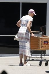 Brigitte Nielsen - Beach Day Out in Marbella 09/04/2022 • CelebMafia