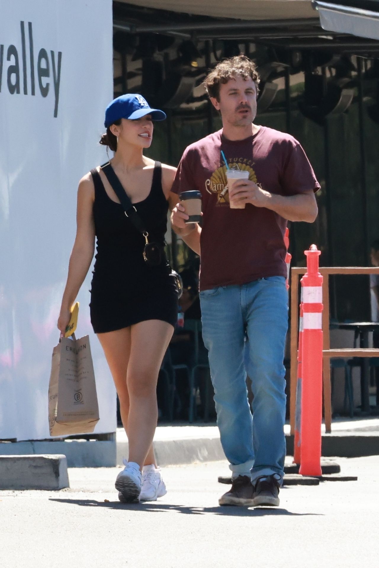 Caylee Cowan - Grocery Shopping in Studio City 07/01/2022 • CelebMafia