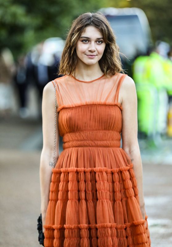 Emma Appleton at The Serpentine Gallery in London 06 30 2022   - 76
