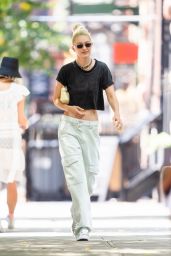 Gigi Hadid Street Style   New York City 07 19 2022   - 16