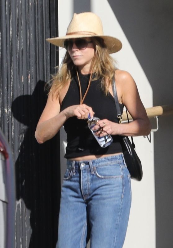 Jennifer Aniston - Exits a Hair Salon in Beverly Hills 07/12/2022
